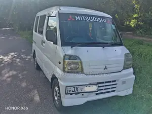 Mitsubishi MiniCab 2001 Van (Used)