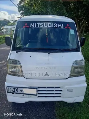 Mitsubishi MiniCab 2001 Van (Used)