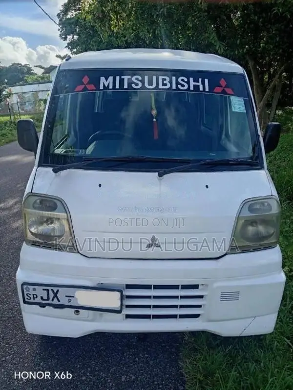 Mitsubishi MiniCab 2001 Van (Used)