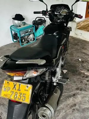 Hero-Honda Xtreme 2010 Motorbike (Used)
