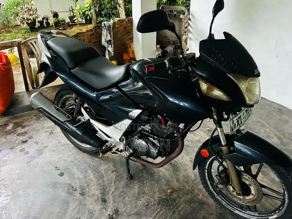 Hero-Honda Xtreme 2010 Motorbike (Used)