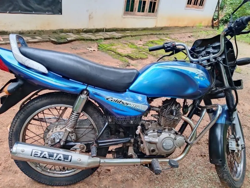 Bajaj Caliber 2004 Motorbike (Used)