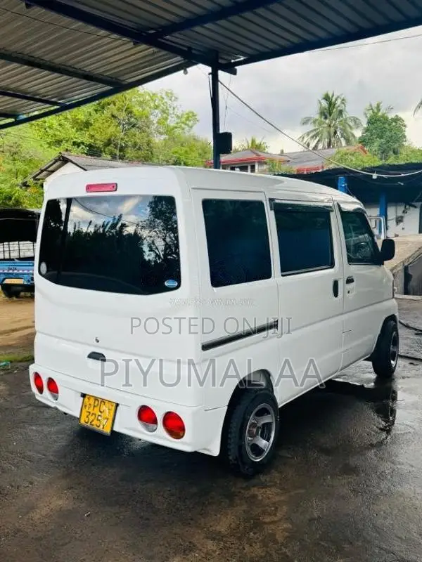 Mitsubishi MiniCab 2011 Van (Used)