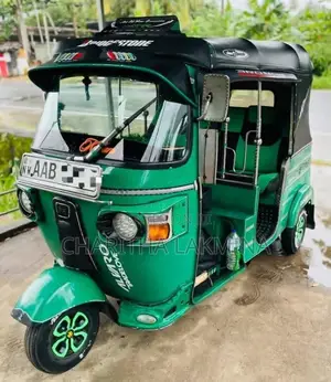 Bajaj 4 Stroke 2012 Three Wheel (Used)