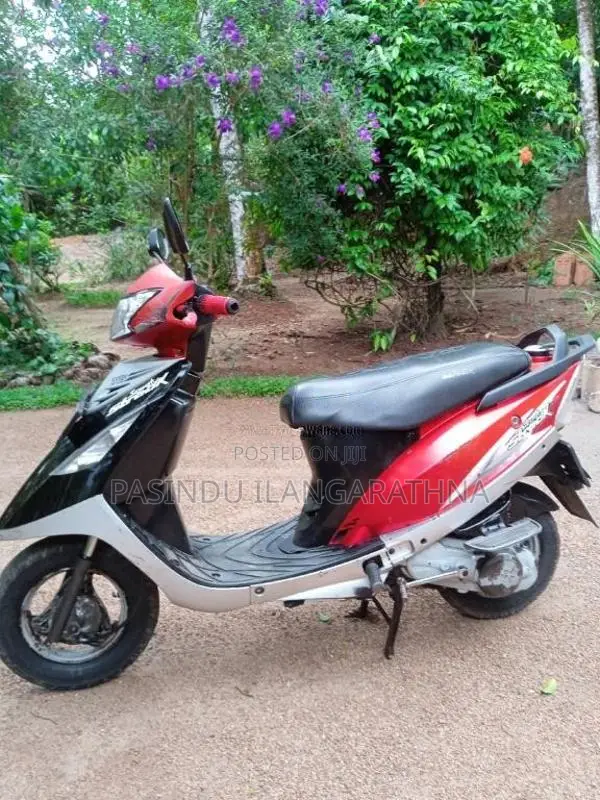 TVS Scooty Streak 2010 Motorbike (Used)