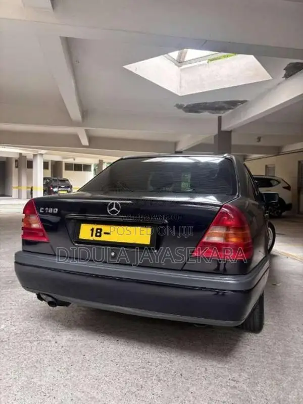 Mercedes-Benz C180 1993 Car (Used)