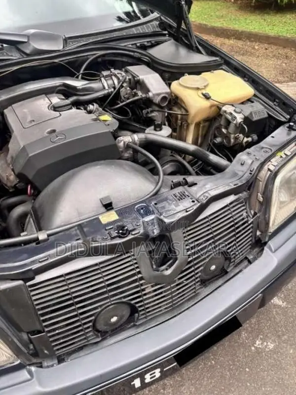 Mercedes-Benz C180 1993 Car (Used)