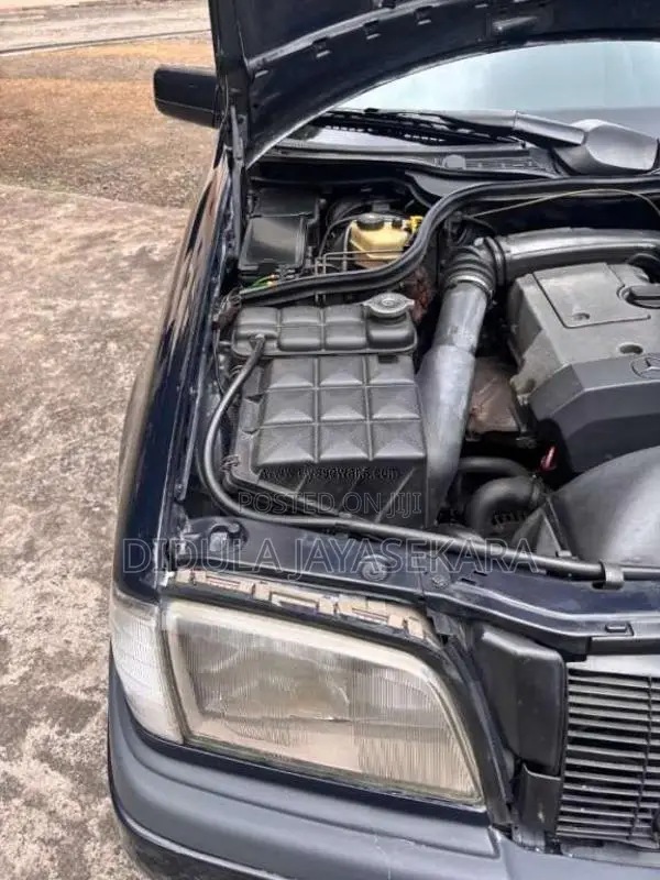 Mercedes-Benz C180 1993 Car (Used)