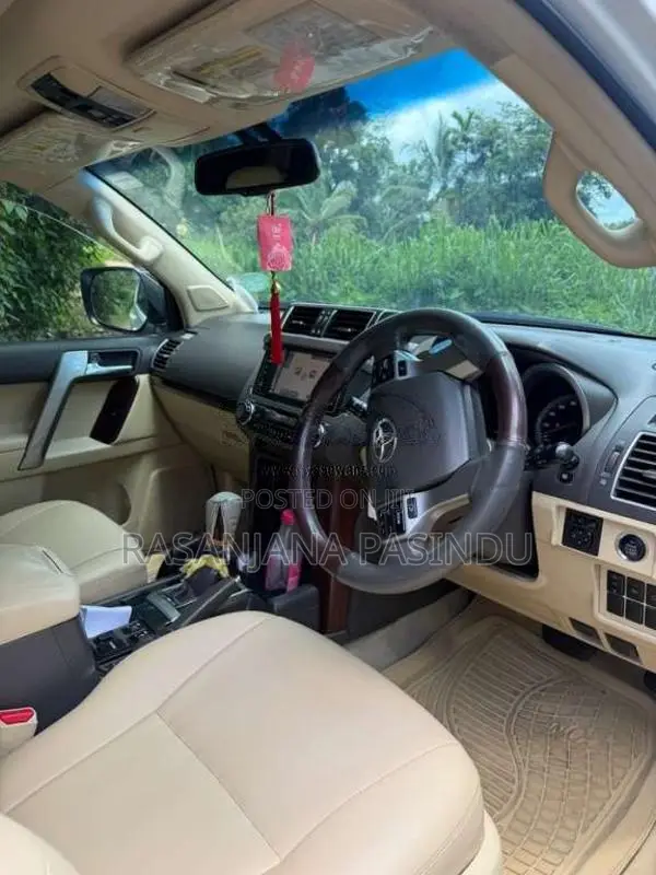 Toyota Prado 2015 SUV (Used)