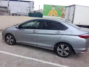Honda Grace 2016 Car (Used)
