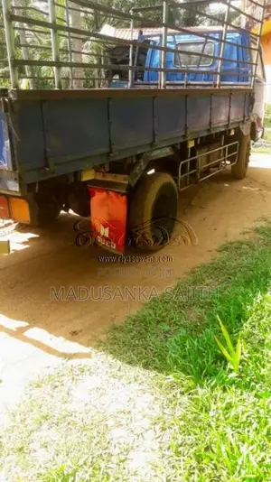 Isuzu ELF250 1975 Lorry (Used)