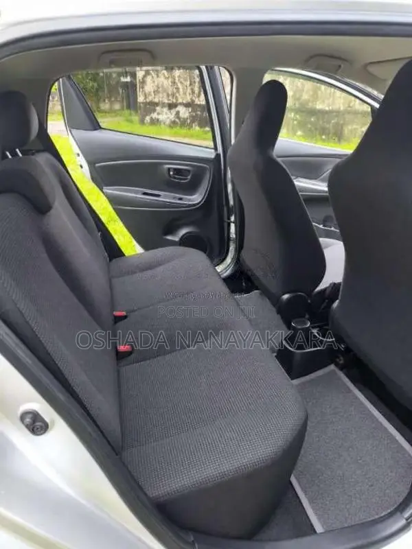 Toyota Vitz Safety 2016 Car (Used)
