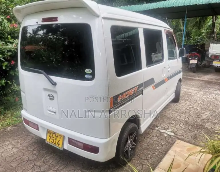 Daihatsu Hijet S320 2007 Van (Used)