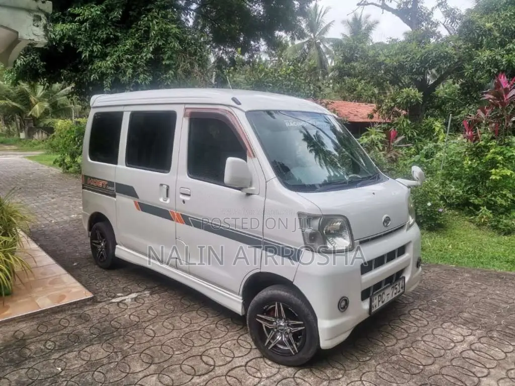 Daihatsu Hijet S320 2007 Van (Used)