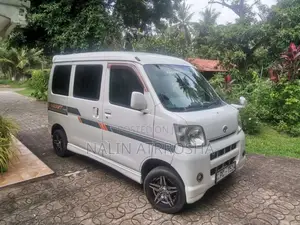 Daihatsu Hijet S320 2007 Van (Used)