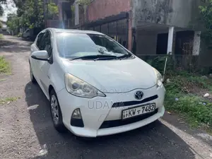 Toyota Aqua 2012 Car (Used)