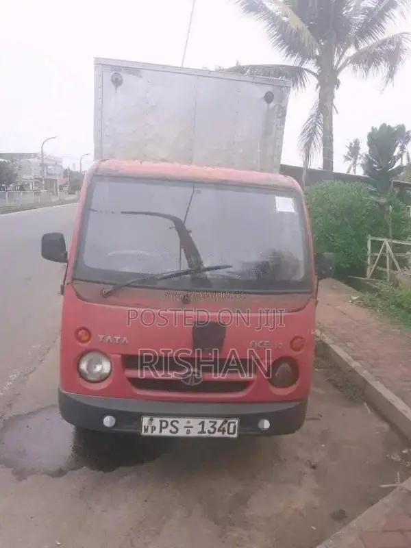 Tata Ace Dimo Batta 2011 Lorry (Used)