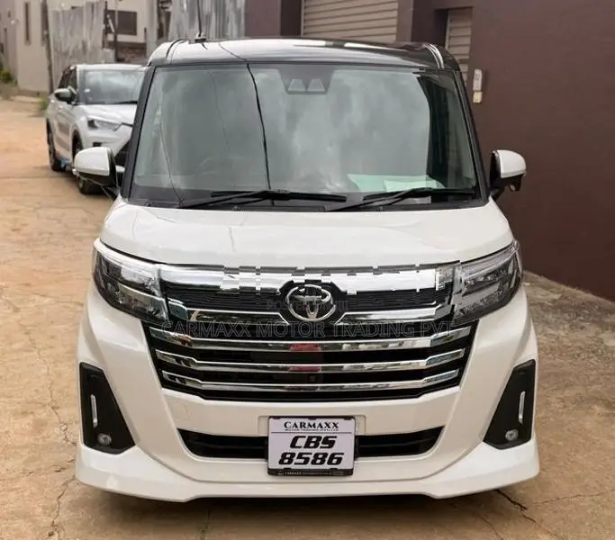 Toyota Roomy Custom GT Turbo 2025
