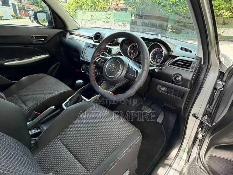 Suzuki Swift RS Turbo 4Way 2017