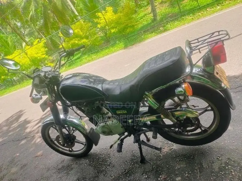 Suzuki GN 125 2005