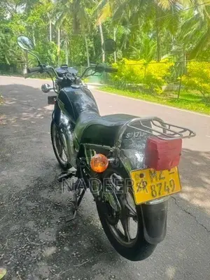 Suzuki GN 125 2005