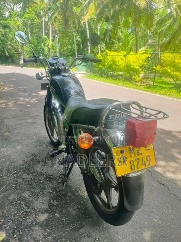 Suzuki GN 125 2005