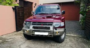 Mitsubishi Pajero 1999