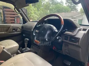 Mitsubishi Pajero 1999