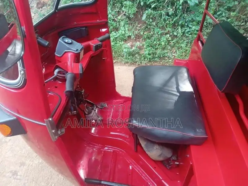 Bajaj RE 4s 2007