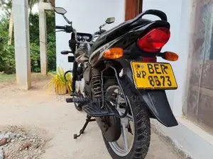 Bajaj Platina 100 2016