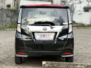 Toyota Roomy Custom G Turbo 2025