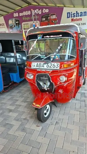 Bajaj RE 4Strok 2015