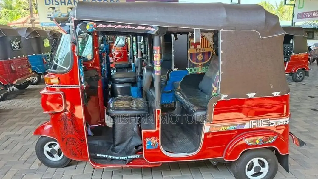 Bajaj RE 4Strok 2015