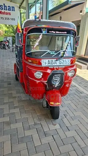 Bajaj RE 4Strok 2015