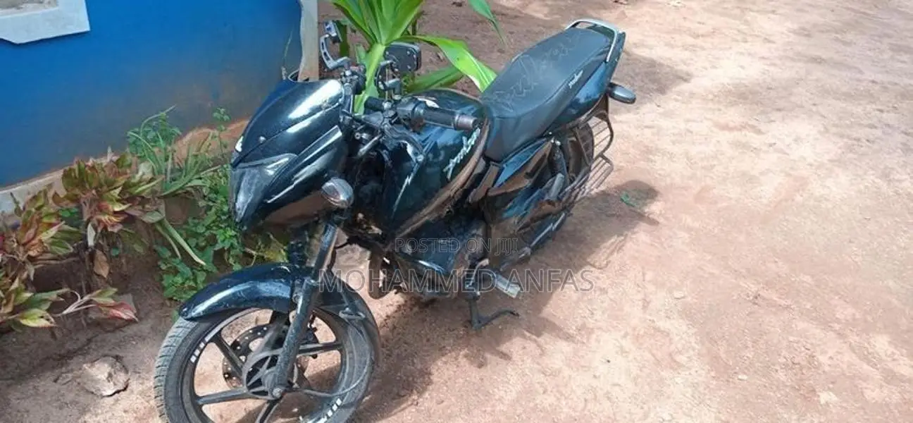 Bajaj Pulsar 150 2015