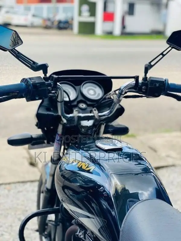 Bajaj Platina 100 2018