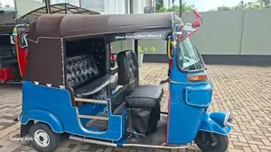 Bajaj RE 4Strok 2014
