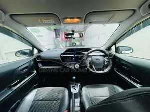 Toyota Aqua 2015