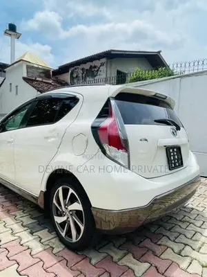 Toyota Aqua 2015
