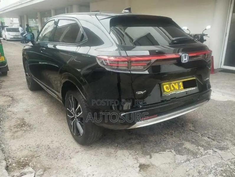 Honda Vezel 2025