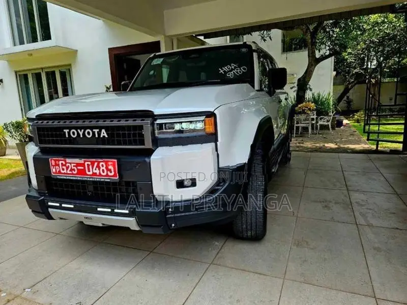 Toyota Land Cruiser ZX Diesel 2025