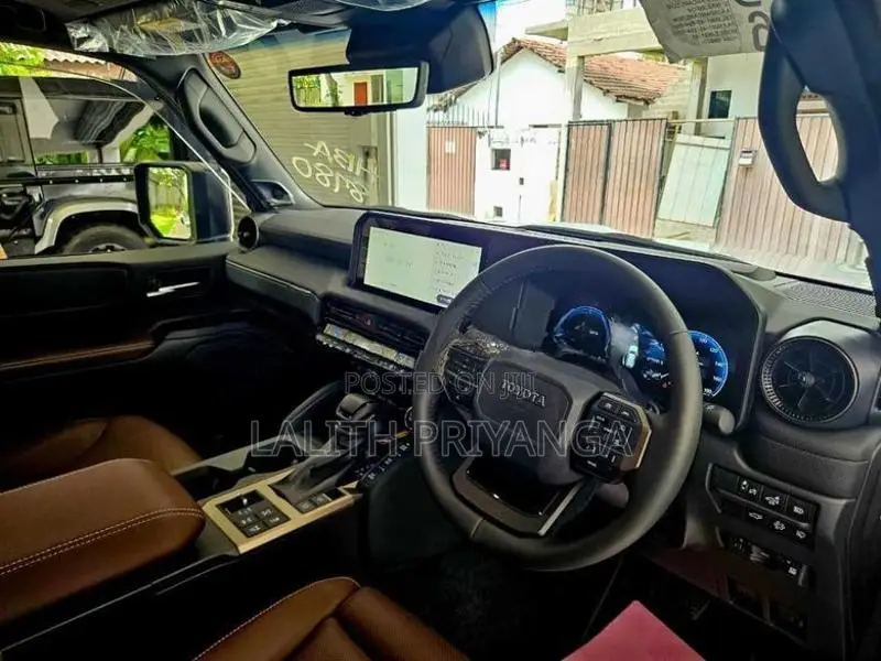 Toyota Land Cruiser ZX Diesel 2025
