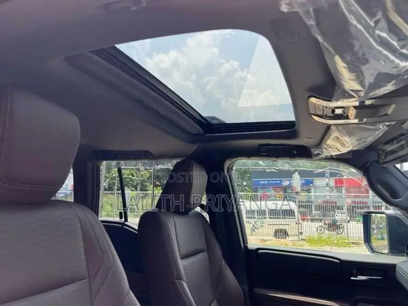 Toyota Land Cruiser ZX Diesel 2025