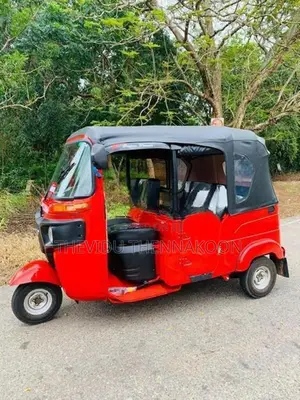 Bajaj RE 236cc EFI Model 2025