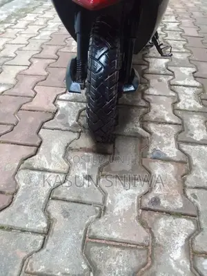 Bajaj Kristal 2008