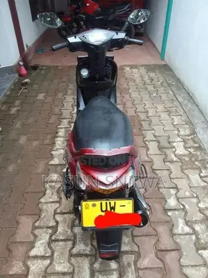 Bajaj Kristal 2008