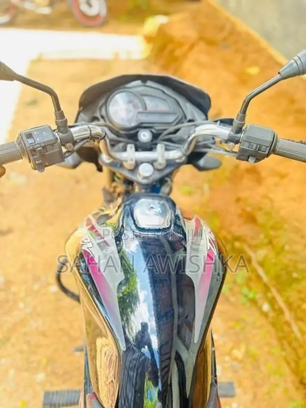 Bajaj Discover 125 2015