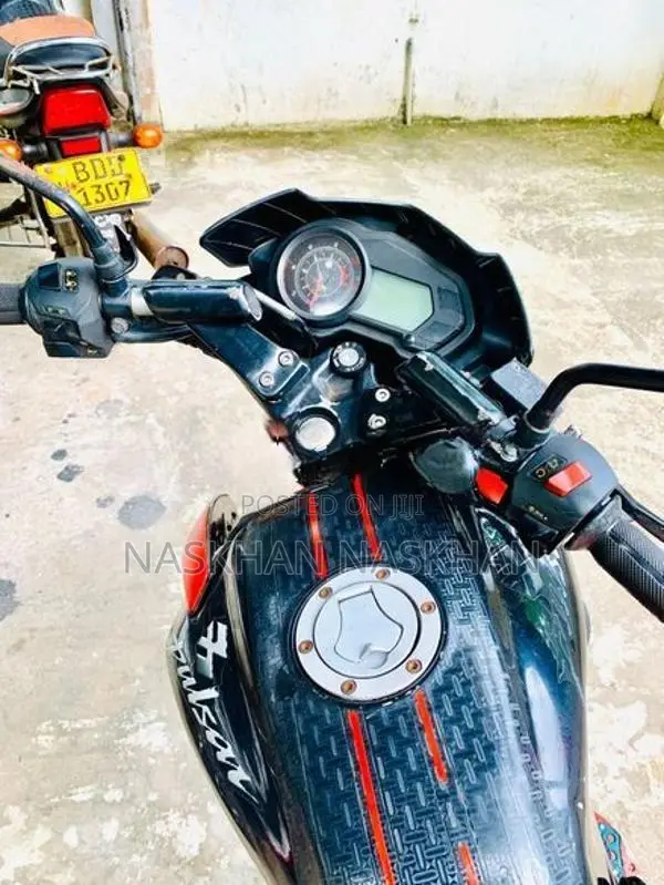Bajaj Pulsar 135 2016