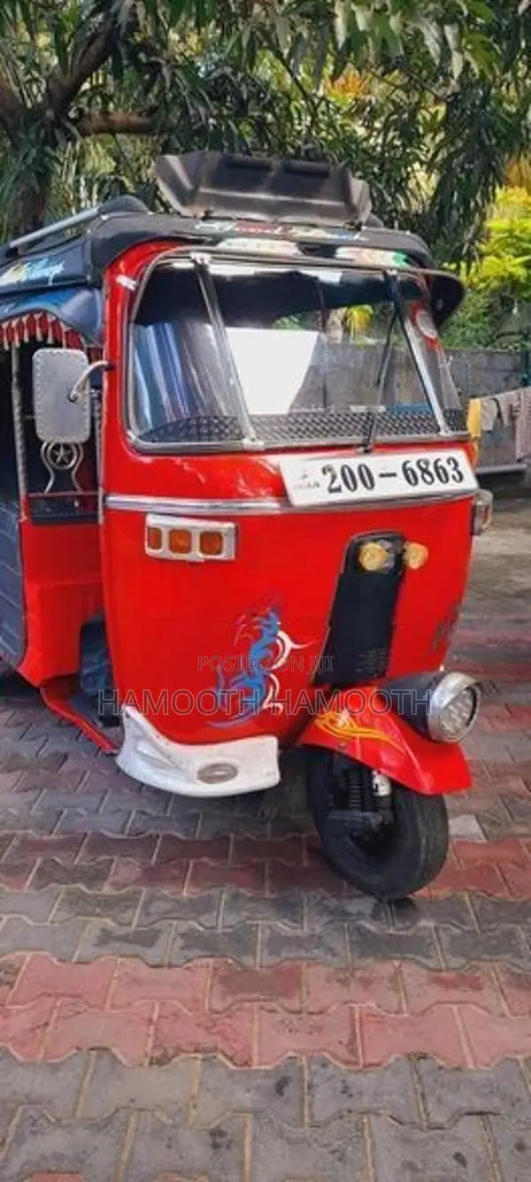 Bajaj RE 1999