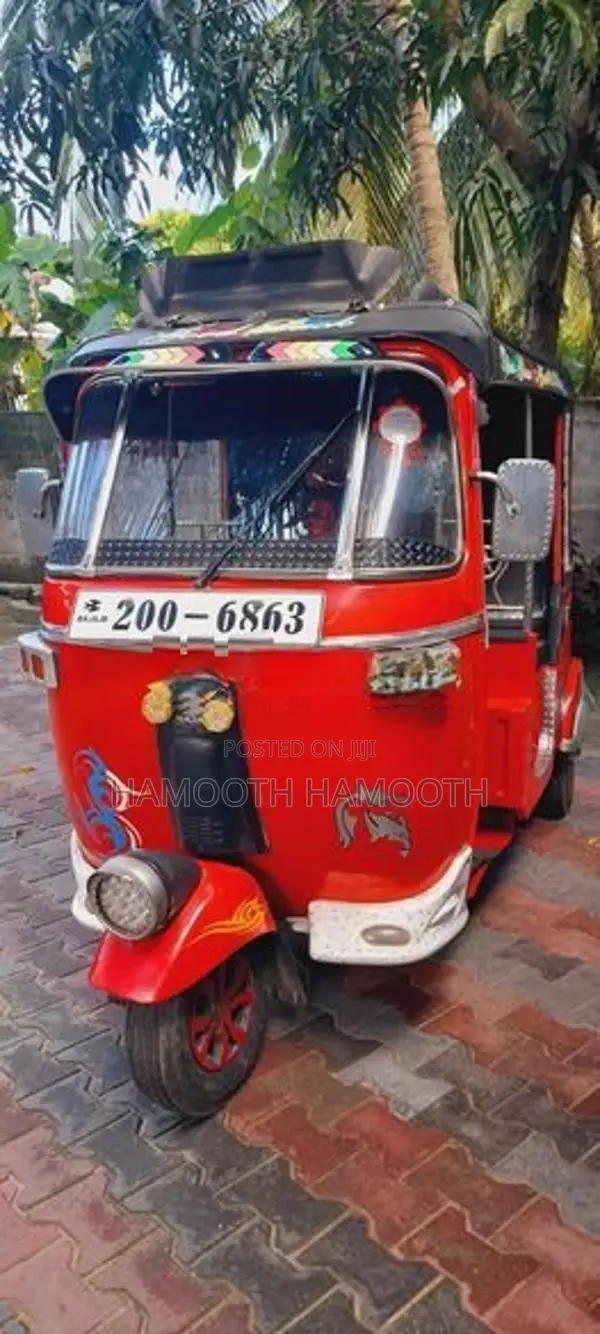 Bajaj RE 1999